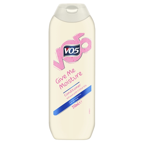 VO5 Hair Conditioner Give Me Moisture 250ml